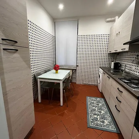 Apartment The Garden In Portello Certosa *